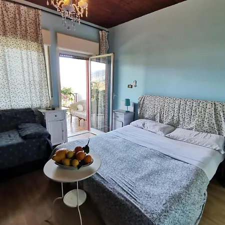 Bed and Breakfast Xenia 3*