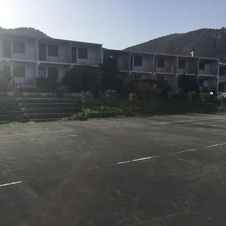 Xenia فندق مبيت وإفطار 3*