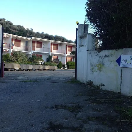 Xenia Bed and Breakfast 3*