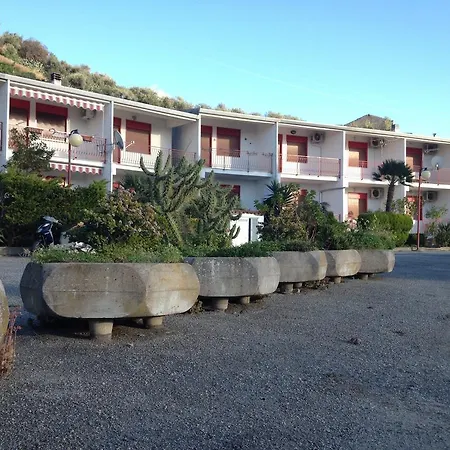 Bed and Breakfast Xenia 3*