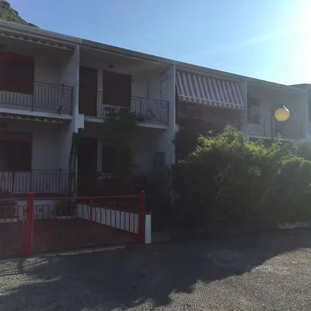 Bed and Breakfast Xenia 3*
