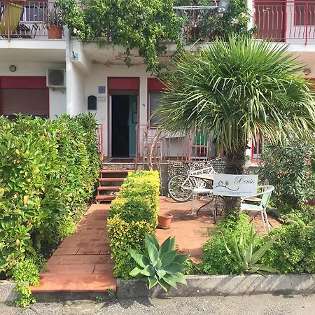 Xenia Bed & Breakfast